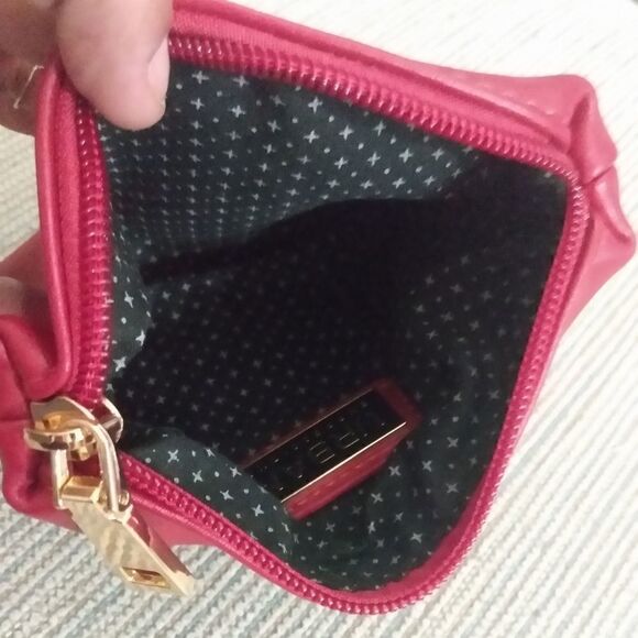 NWOT URBAN EXPRESSIONS Red Leather Zippered Coin Purse/Wallet w/Gold Hardware - Picture 4 of 7